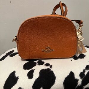 Coach Small Caramel Crossbody EUC